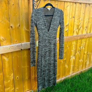 Wilfred Free Deep Plunge Dress